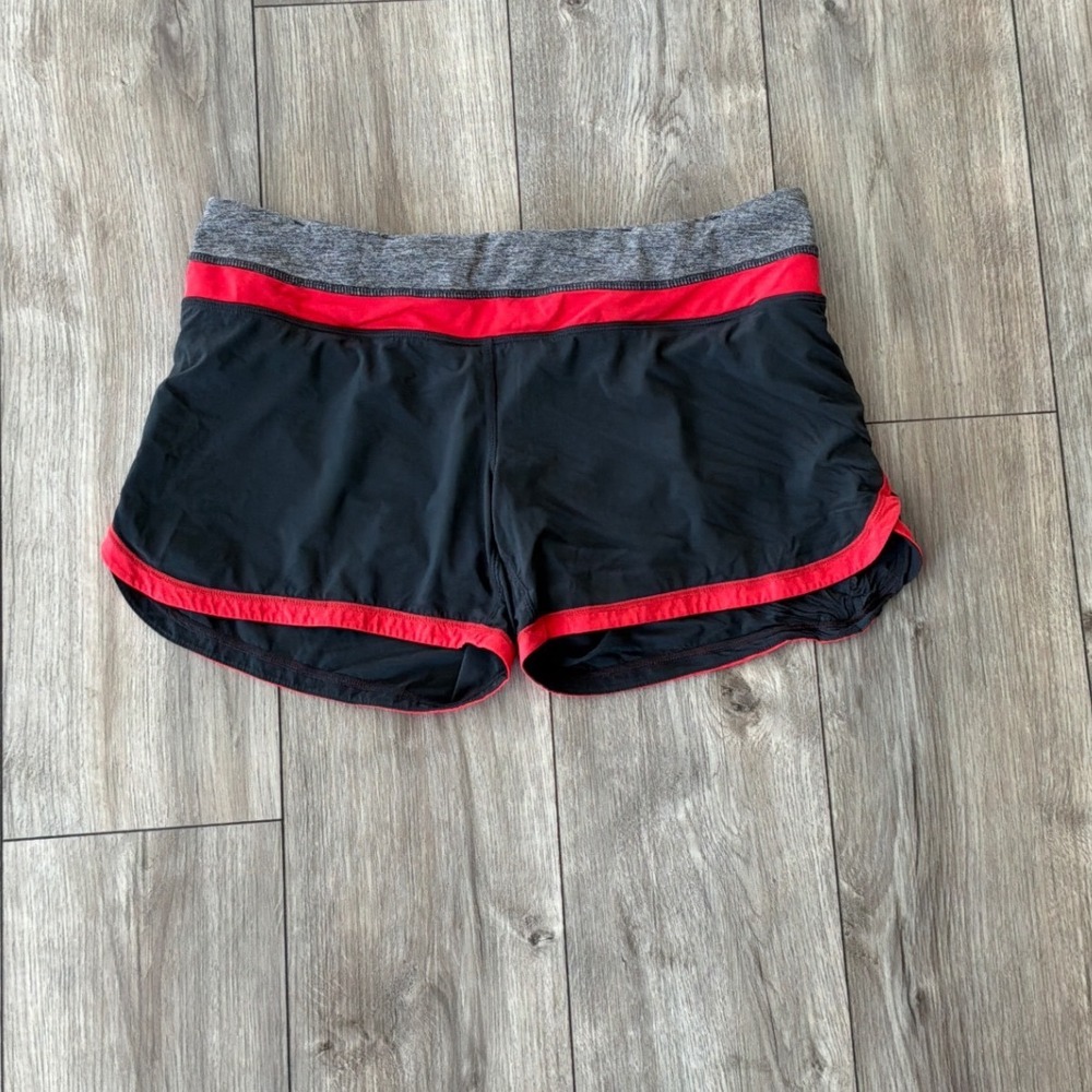 Lululemon Speed Up Shorts Womens Size 8 Black Red Heathered Grey Running Gym